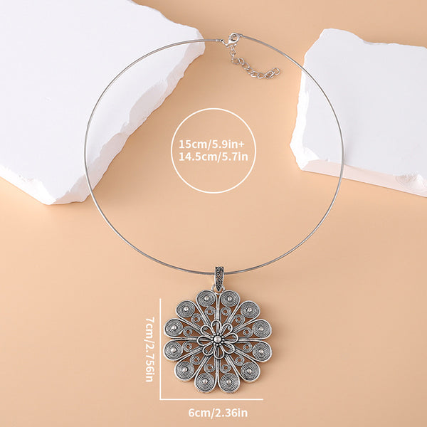 Aged Flower Pendant Collar