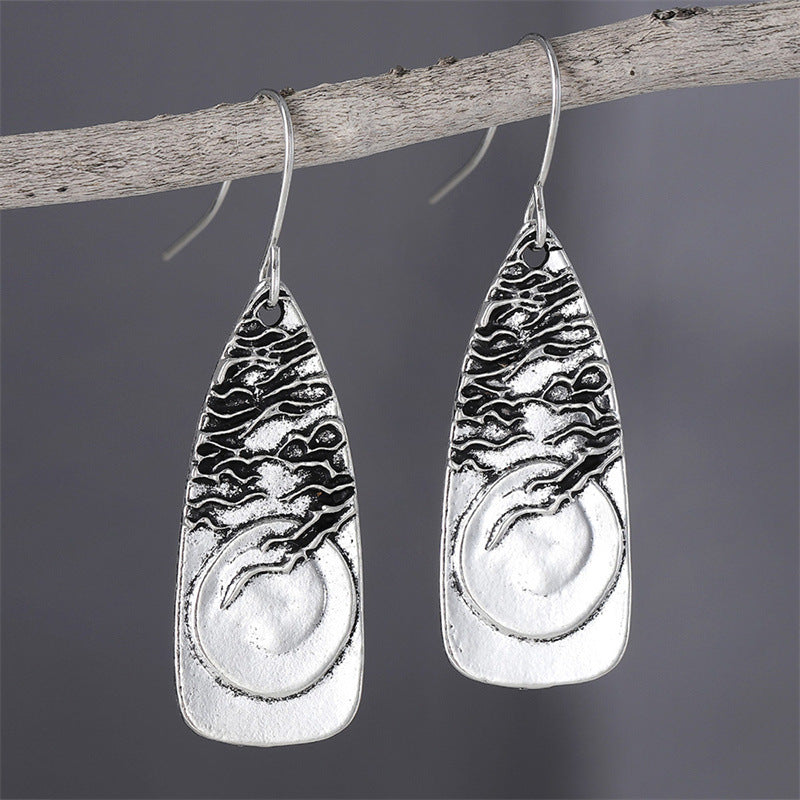 Simple Moon Branch Dangle Earrings