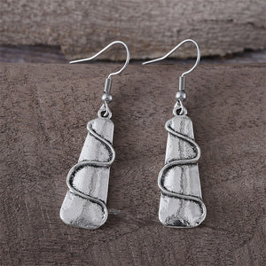 Square Curve Long Earrings