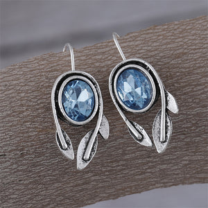 Simple Leaf Oval Earrings