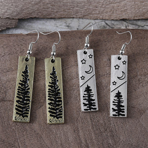 Simple Star and Moon Pine Earrings