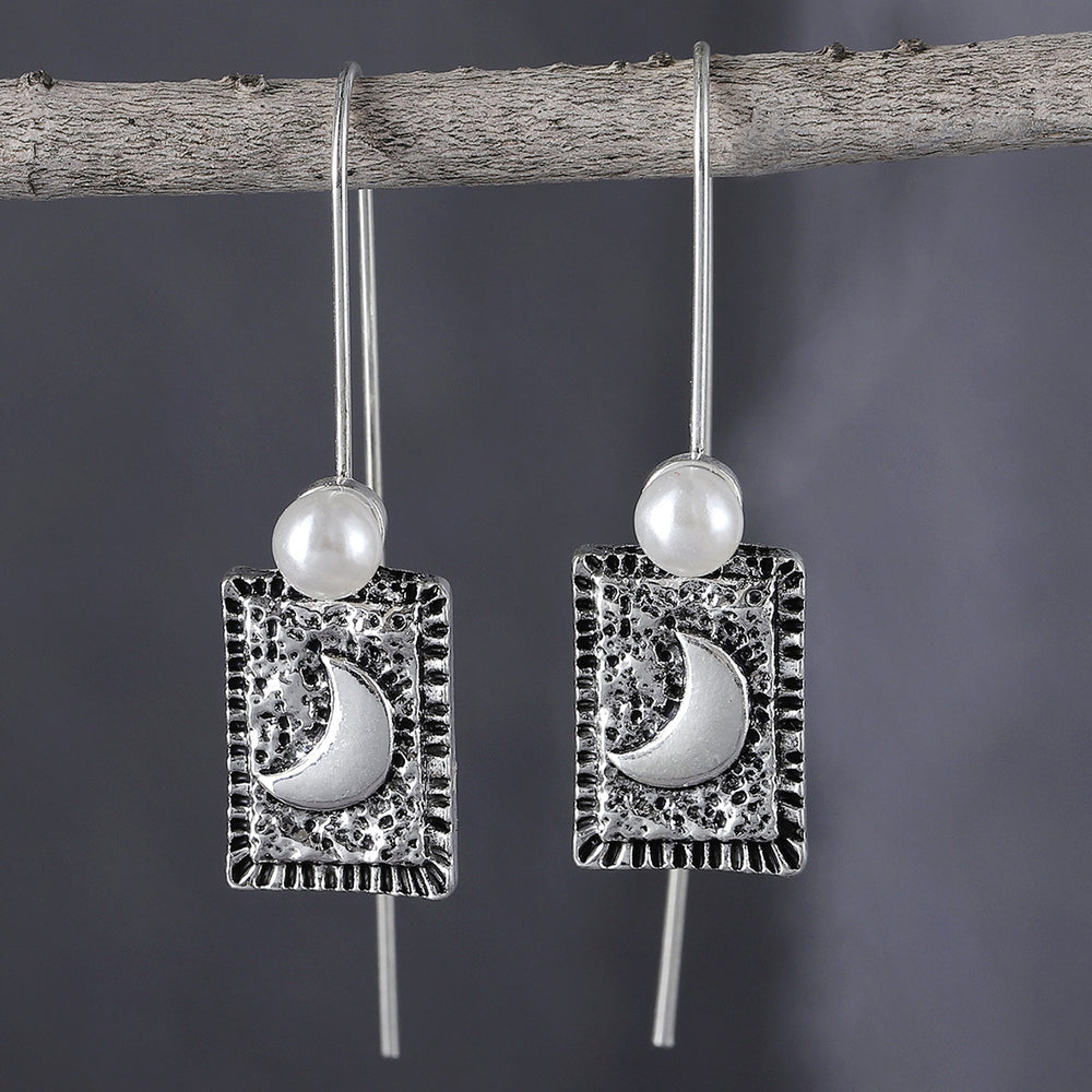 Old Moon Pearl Earrings