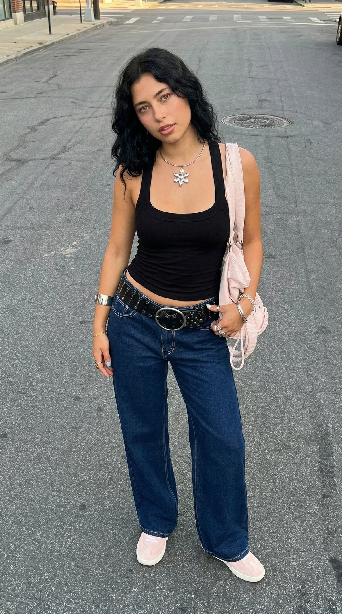 How to Style Wide Leg Jeans: 10 Outfit Ideas for Women in 2026