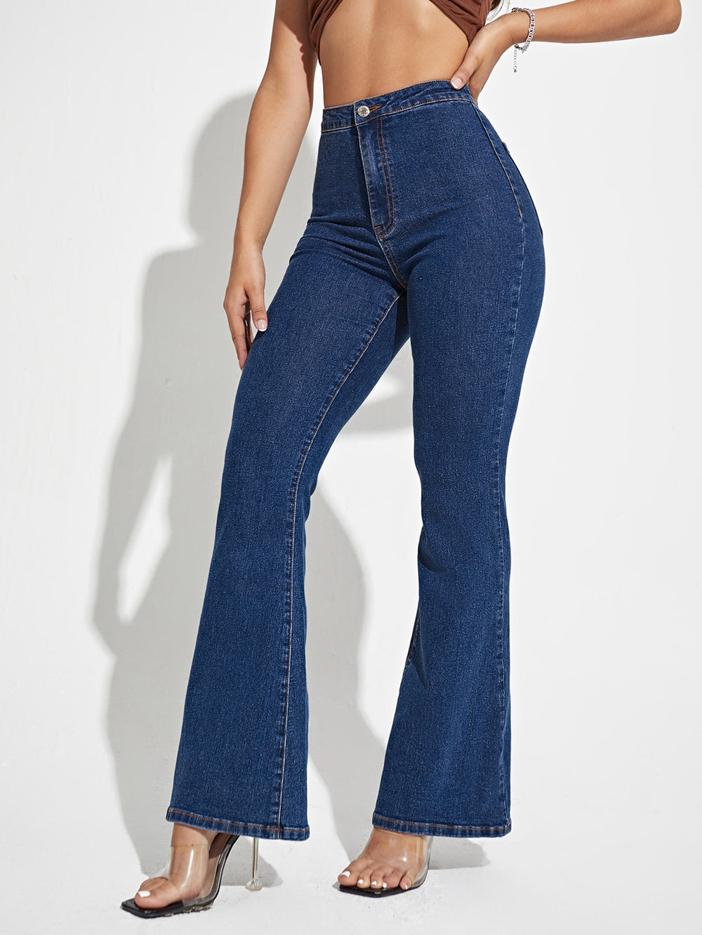 SHEIN ICON Solid Color Skinny Flare Jeans With Pockets For Women,Ladies Casual Button,Pocket,Zipper High Waist Flare Leg Long White Regular Fit Women Jeans,Spring/Fall,Casual Daily Wear