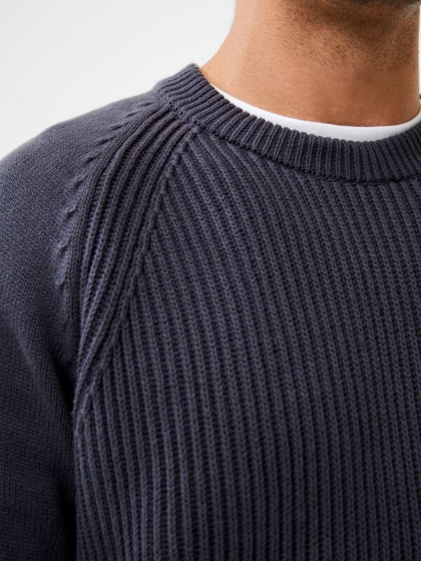 Gentleman's Basic Crew Neck Vertical Stripe Sweater