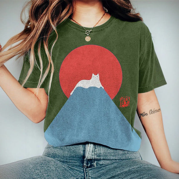 White Cat Snow On Mount Fuji Japanese Art Print T-shirt