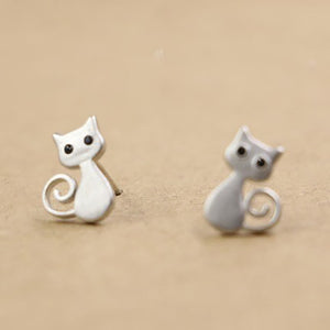 Lovely Cat Rhinestone Studded Earrings