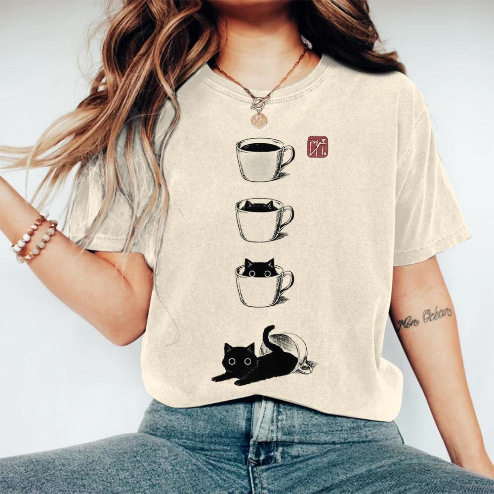 Creative Cute Water Glass And Black Cat Print Art T-shirt