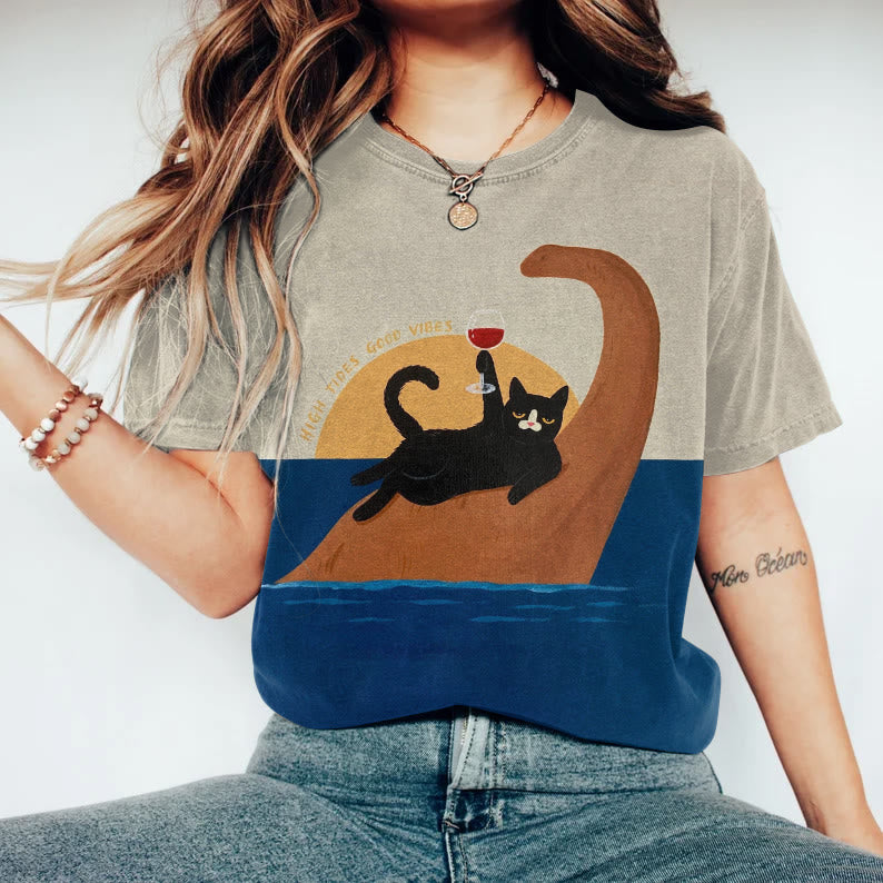 High Tides Good Vibes Cat Print Crew Neck T-shirt