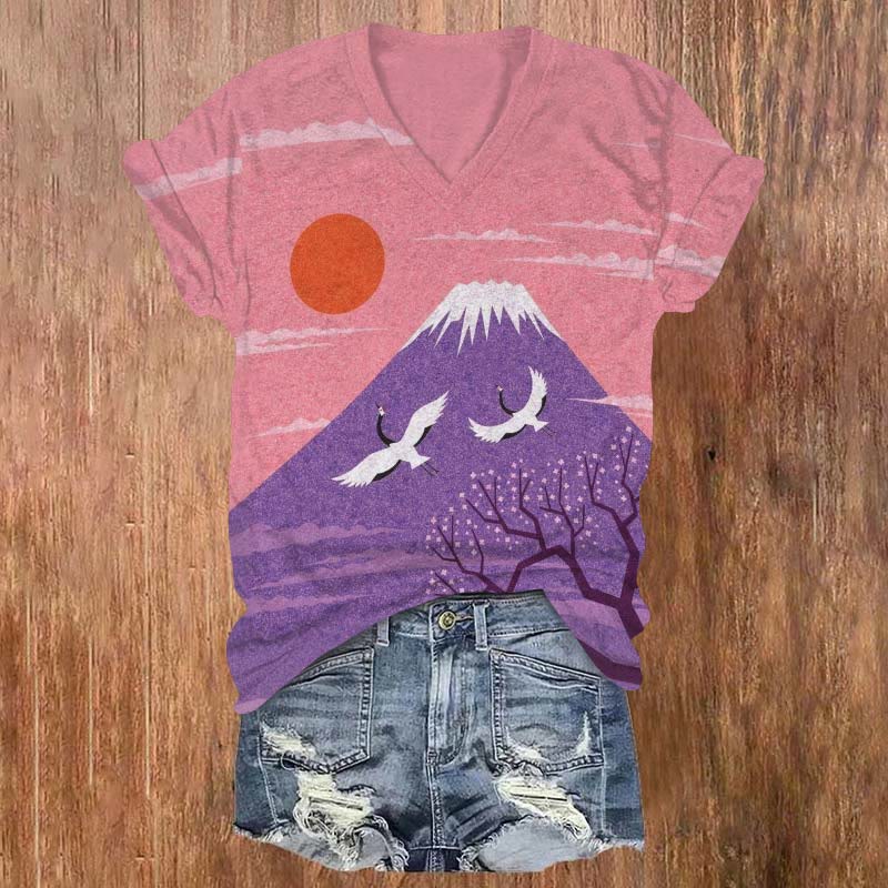 Japanese Style Crane And Mount Fuji Color Matching Art Print V-neck T-shirt