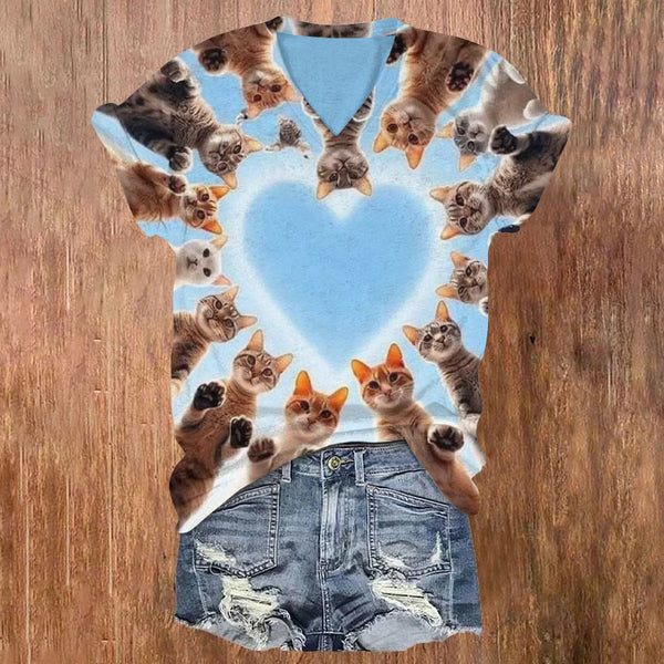 Cats Forming A Circle Of Love Print V-neck T-shirt