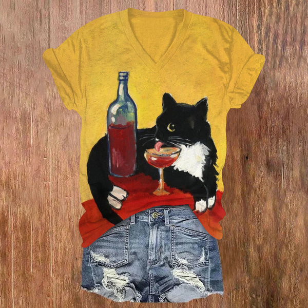 (Limited offer) Colorblocked Chill Drinking Red Wine Cat Art Print V-neck T-shirt