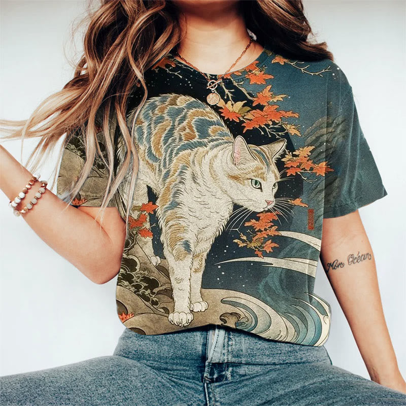 Cat On Sea Waves Japanese Art Vintage Casual Women's Short Sleeve Crew Neck T-shirt