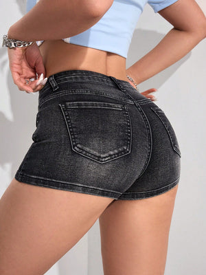 SHEIN Essnce Women's Slim Fit Casual Daily Denim Shorts With Pockets