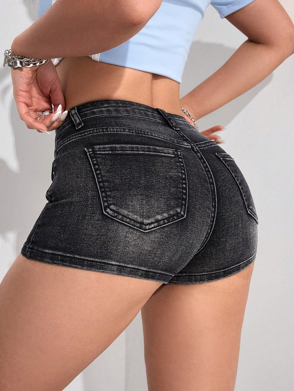 SHEIN Essnce Women's Slim Fit Casual Daily Denim Shorts With Pockets