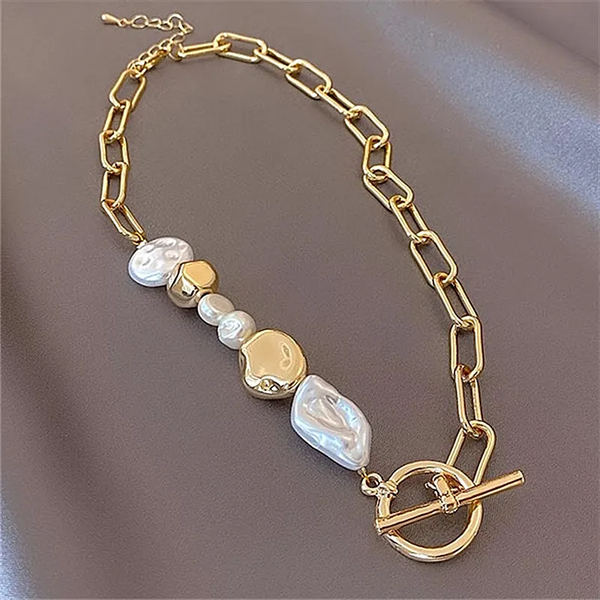 Vintage Golden Pearls Necklace