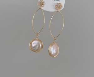 Irregular freshwater pearl earrings