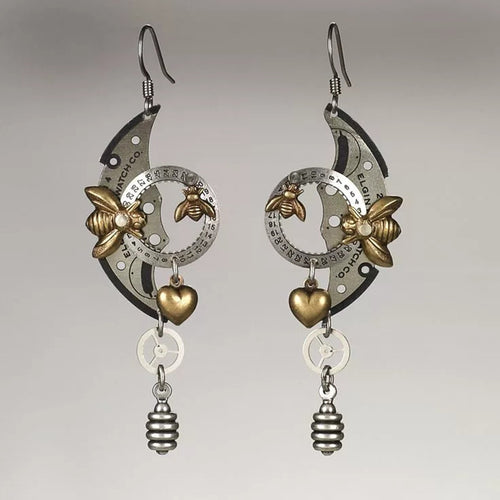 Bee Wheel Pointer Earring