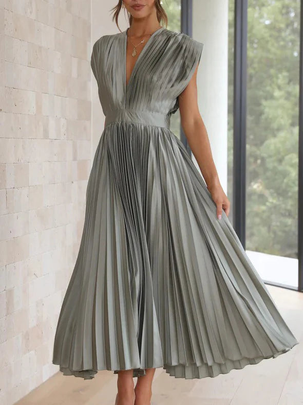 Sleeveless V Neck Pleated Maxi Dress