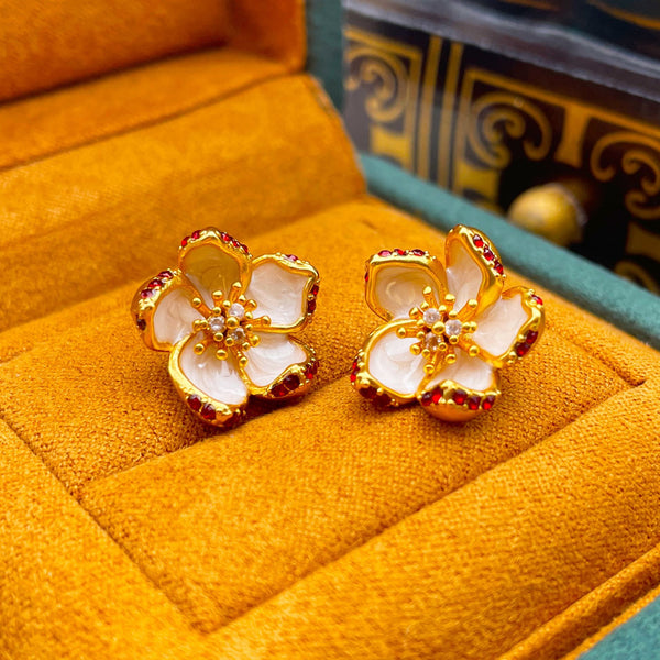 French vintage flower stud earrings