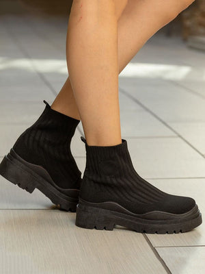 Platform Round Toe Knit Boots