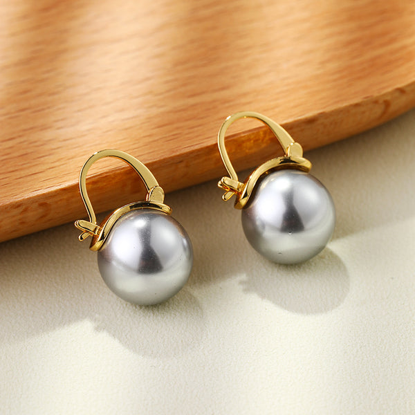 Vintage red pearl elegant earrings for women