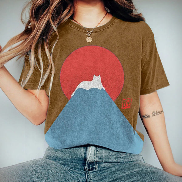 White Cat Snow On Mount Fuji Japanese Art Print T-shirt