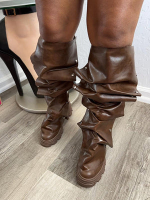 Leather Snap Button Round Toe Boots