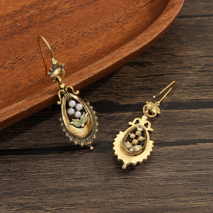 Gold Flower Earrings