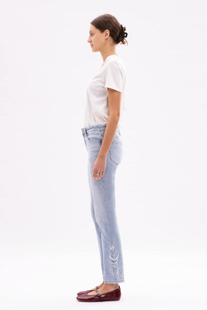 Bloomie Mid Waist EmbroideredHem Stretchy Jeans Women Straight Leg CasualDenim Pants