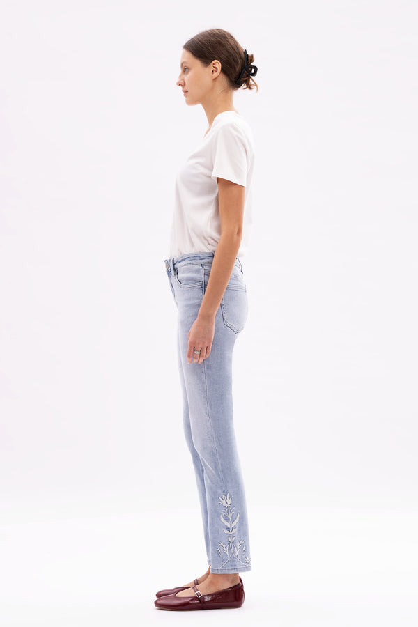 Bloomie Mid Waist EmbroideredHem Stretchy Jeans Women Straight Leg CasualDenim Pants