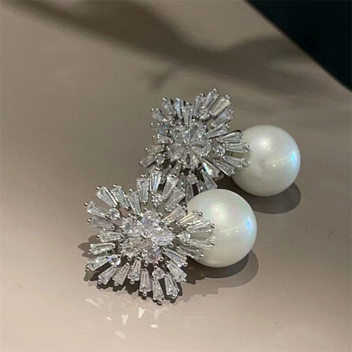 Snow Elegant Pearl Earrings