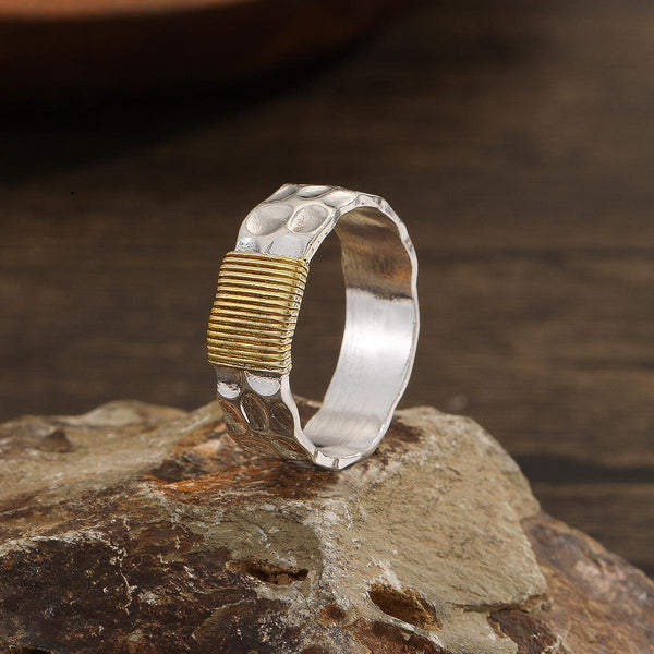 Simple Shaped Plain Wide Band Ring, Irregular Stripes, Trendy and Fashionable Style, Perfect for Daily Wear and Gifting