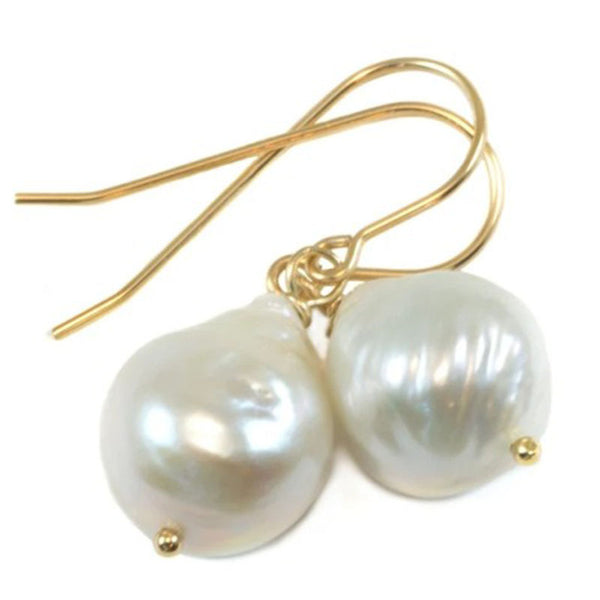 Shell Pearl Earrings