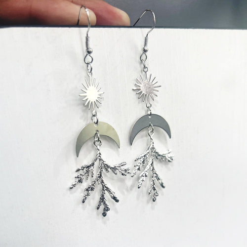 Hollow Tassel Pendant Earrings