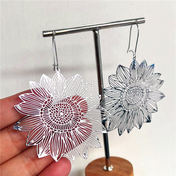 Hollow Sunflower Pendant Earrings