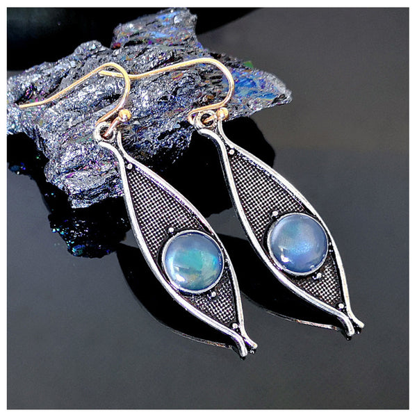 Creative Eye Shining Stone Earrings