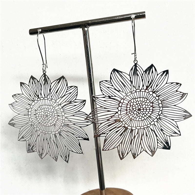 Hollow Sunflower Pendant Earrings