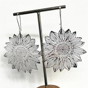 Hollow Sunflower Pendant Earrings