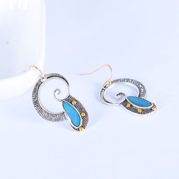 Retro spiral earrings