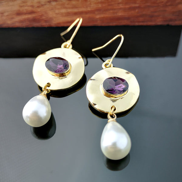 Vintage fashion pearl earrings