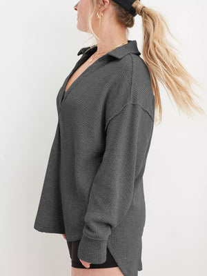 V-Neck Waffle Line Sweatshirt