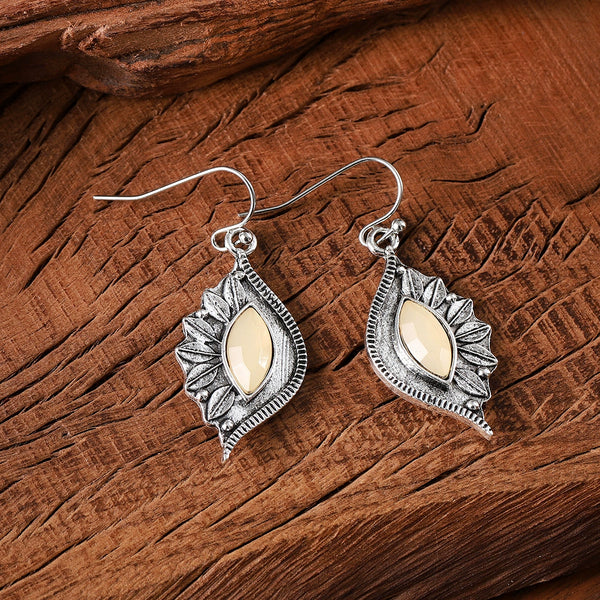 Bohemian Diamonds Leaf Shape EarringsMaterial