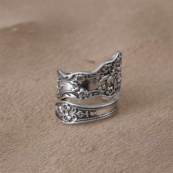 Vintage Daisy Ring