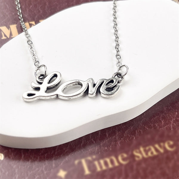 Simple fashion women's monogrammed collarbone chain