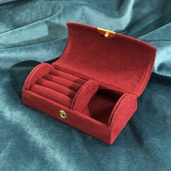 Arched Mini Velvet Travel Jewelry Box