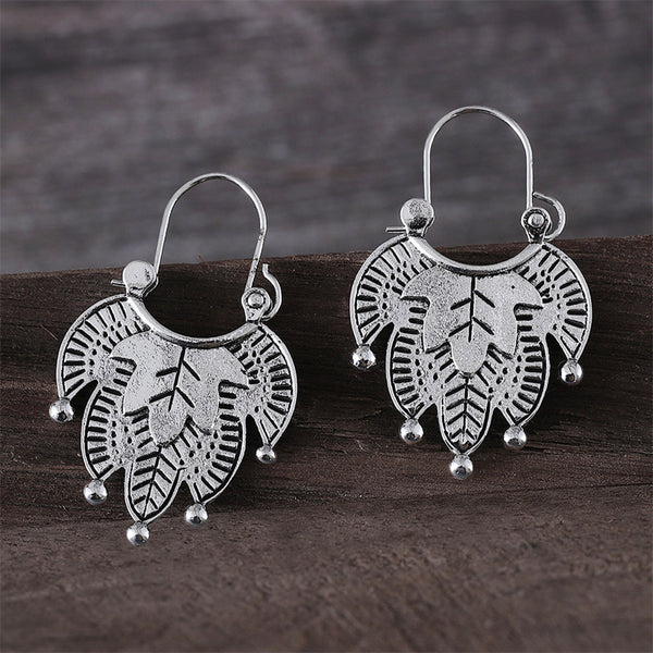 Simple Maple Leaf Textured Dangle Earrings