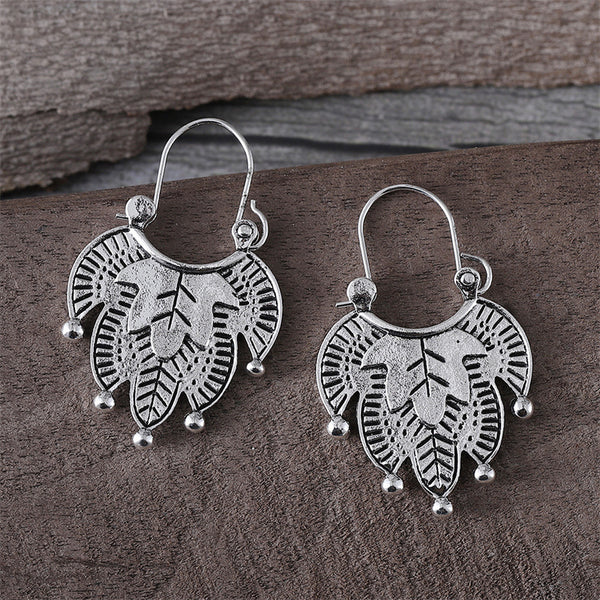 Simple Maple Leaf Textured Dangle Earrings