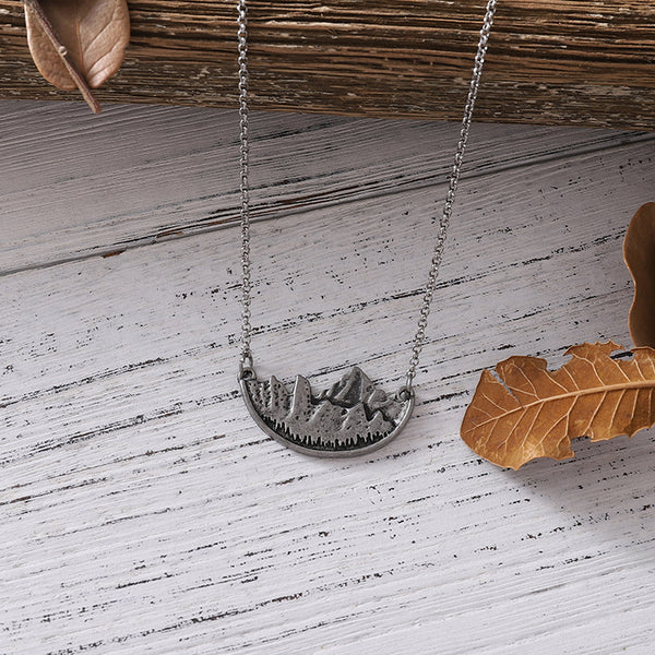 Irregular Range Necklace