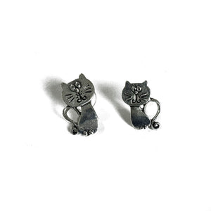 Vintage Design Kitty Earrings